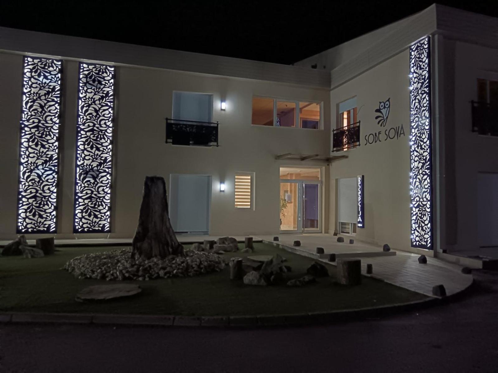 Sobe Sova Kikinda Hotel Exterior foto
